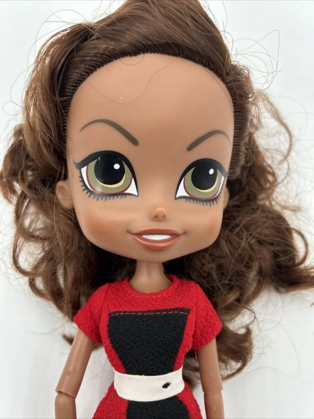 The Beatrix Girls Chantal Doll Brown Hair Green Eyes Popstar London Tour Limited